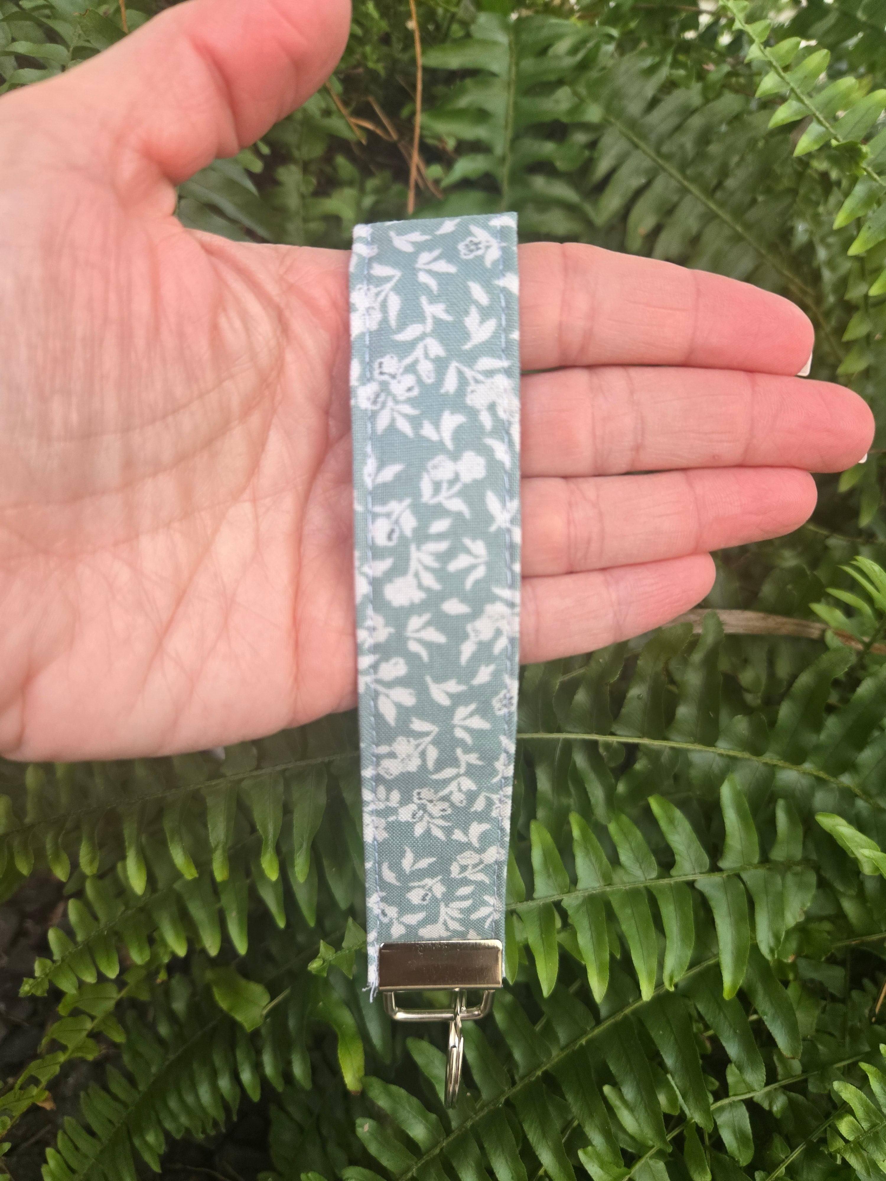 Cottage Green Wristlet