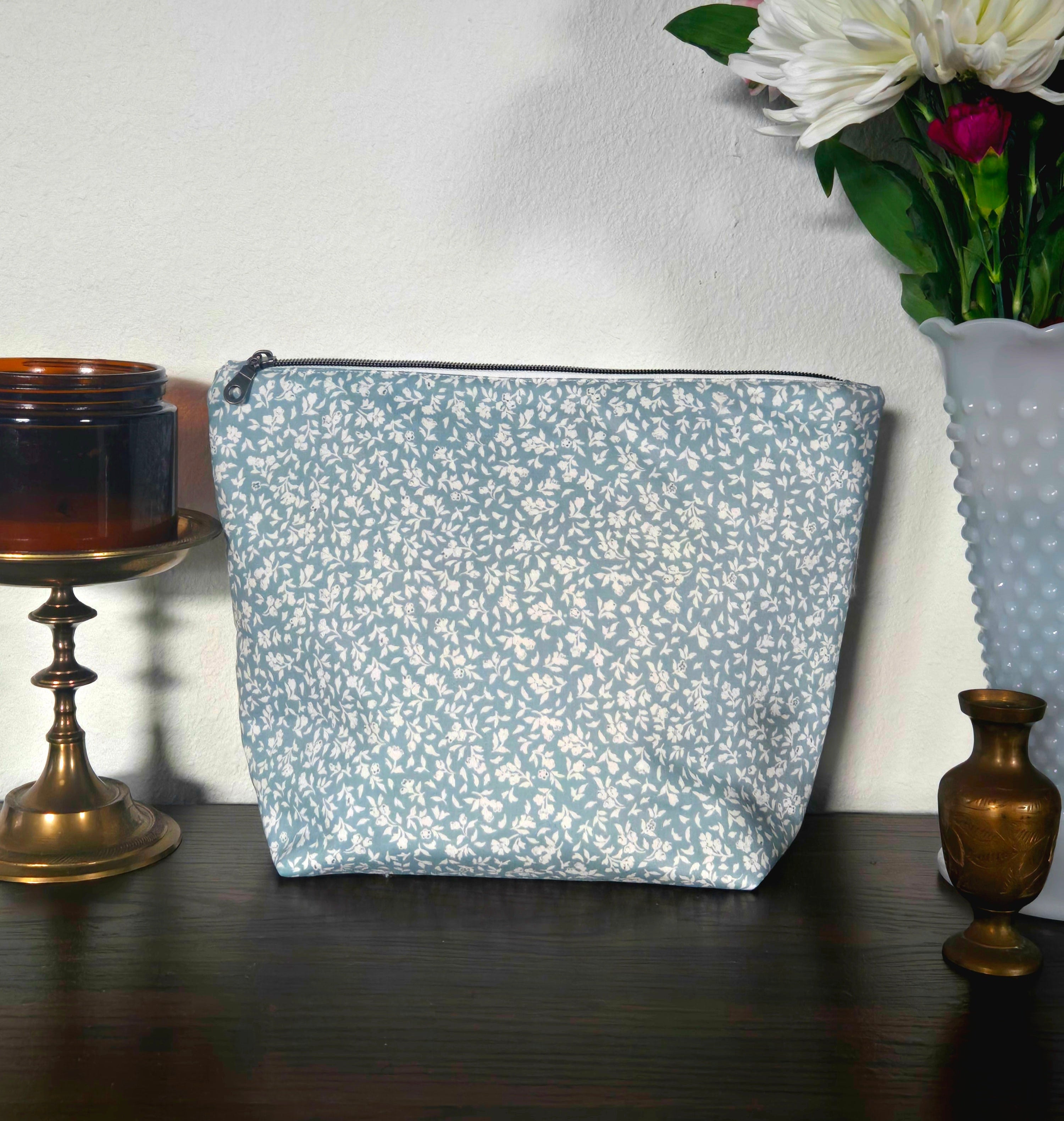 Cottage Green Large Makeup Bag
