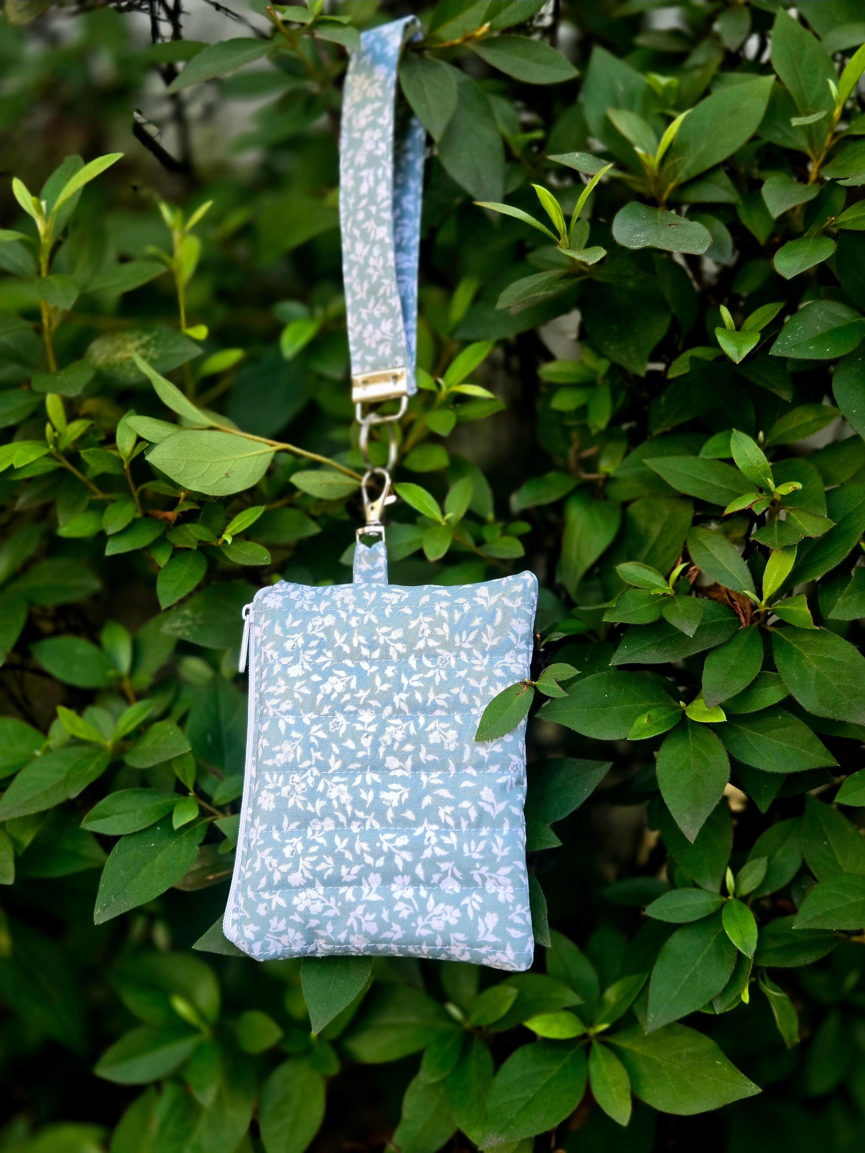 Cottage Green Keychain Wallet