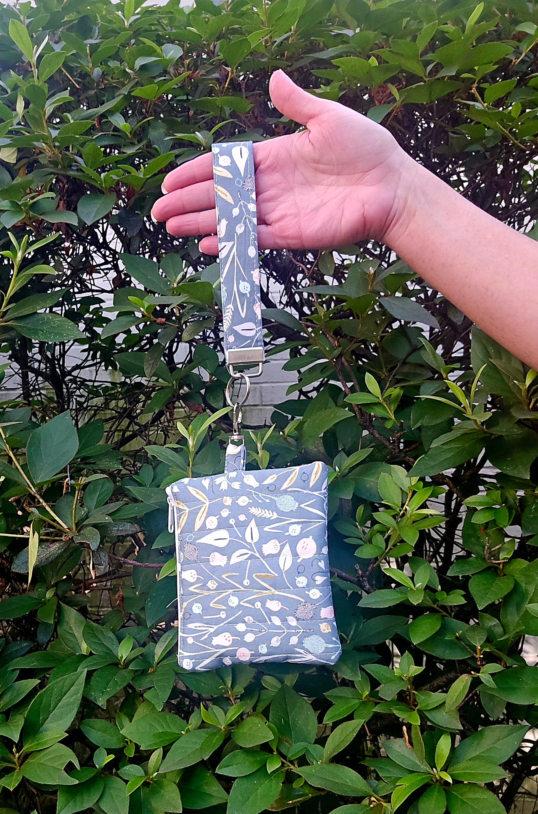 Meadow Flowers Keychain Wallet