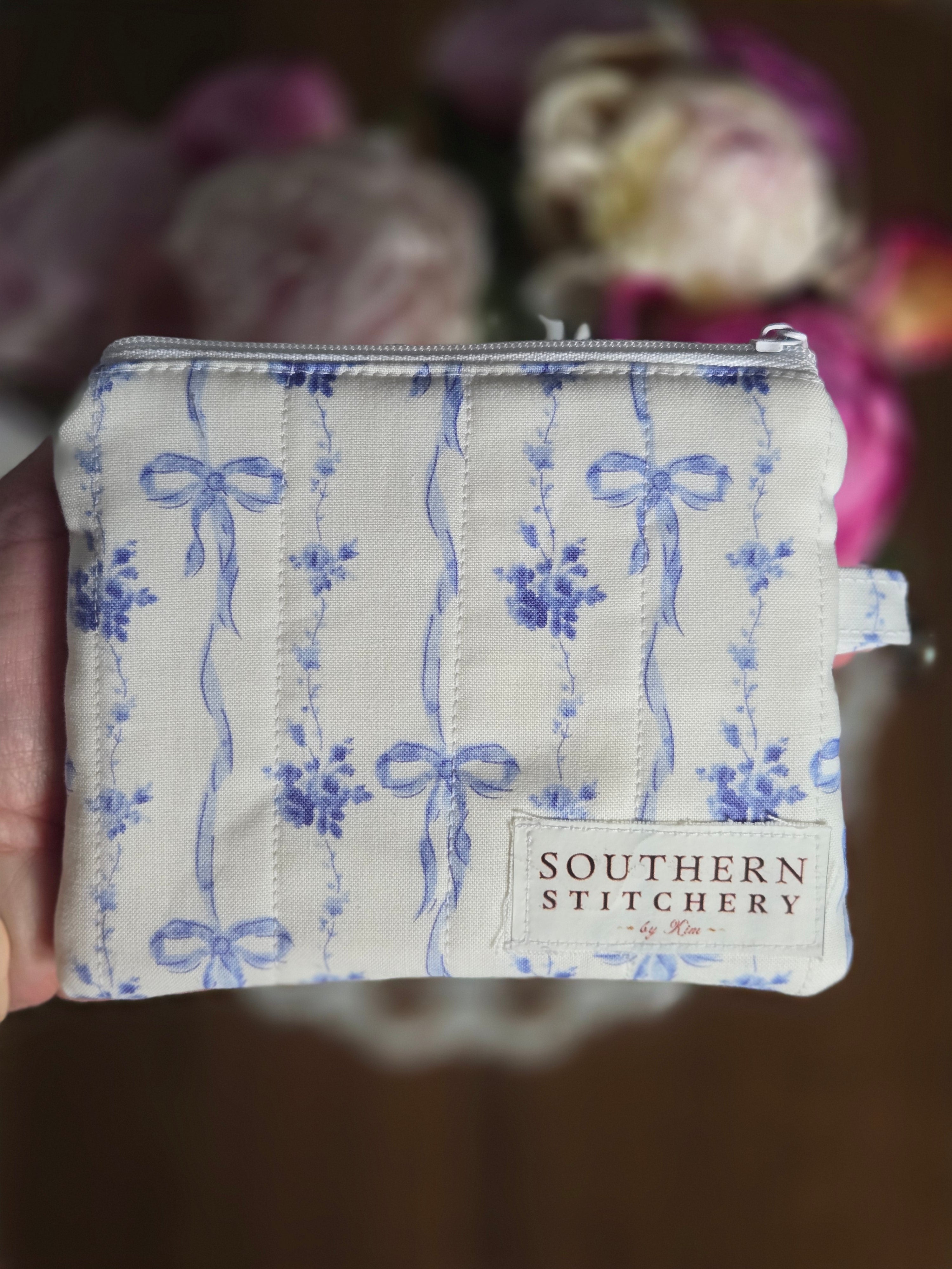 Vintage Garland Bows Keychain Wallet