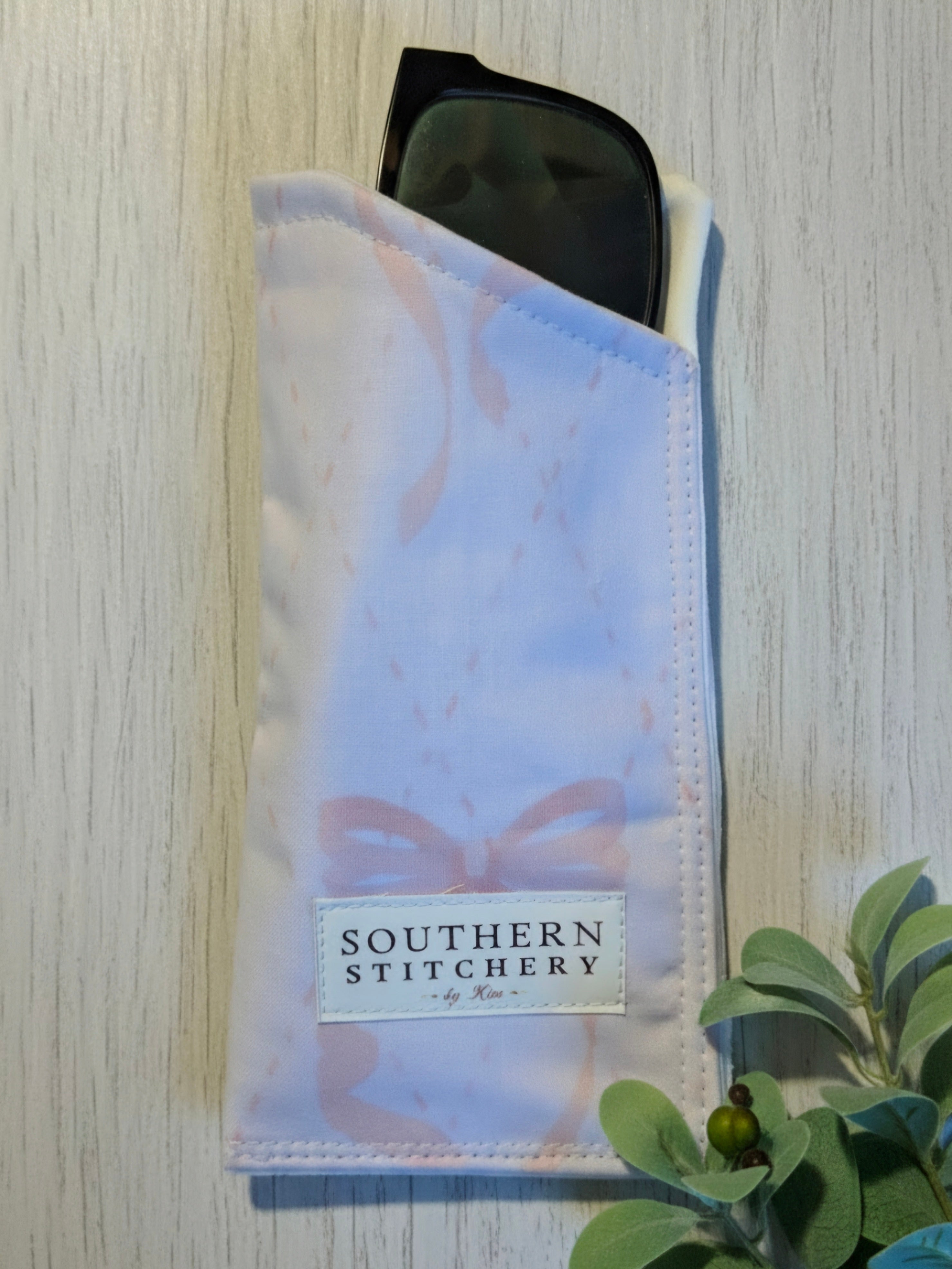Pink Ribbon Bows Sunglasses Case