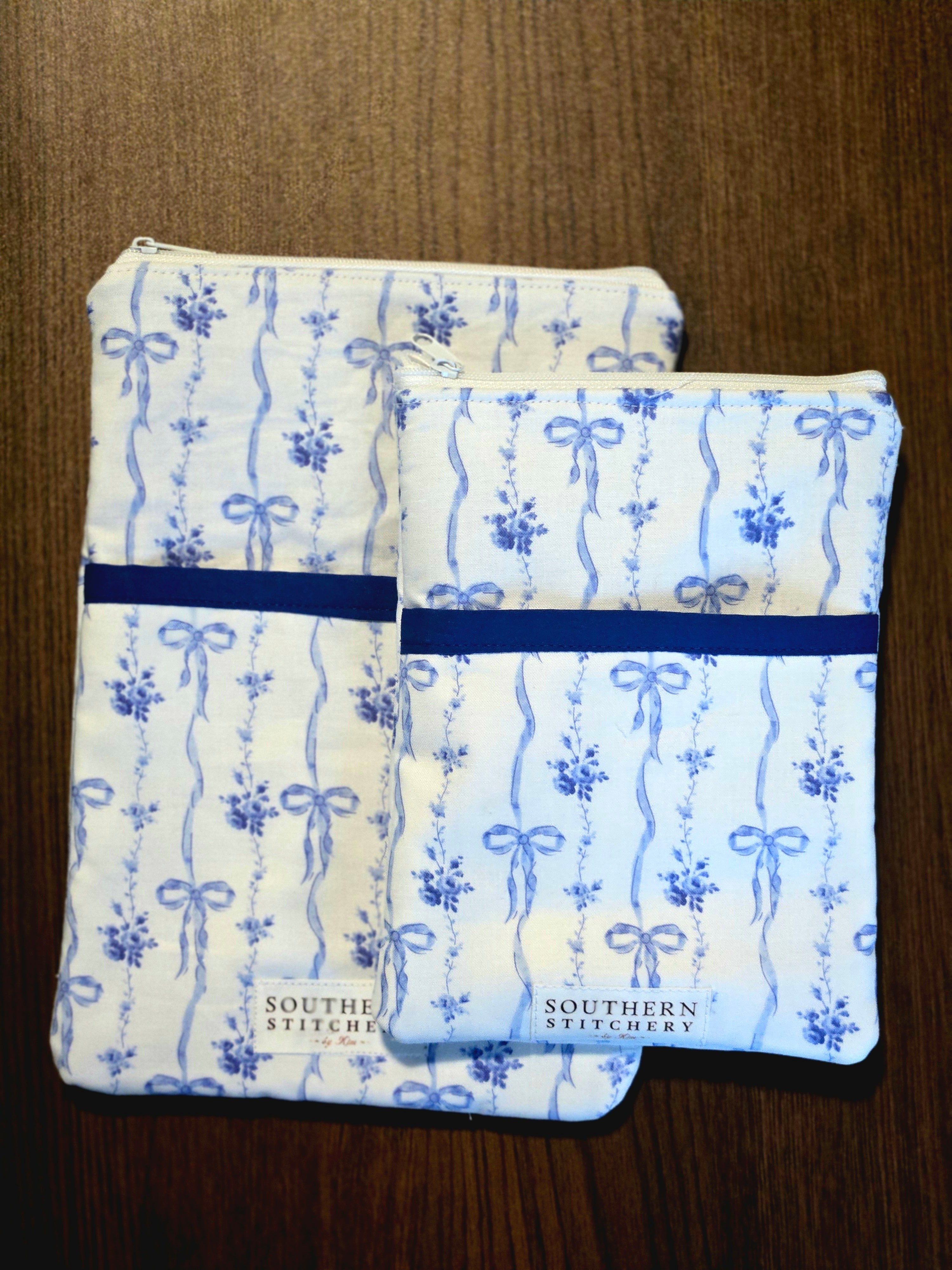 Vintage Garland Bows E-Reader/Book Sleeve - Medium